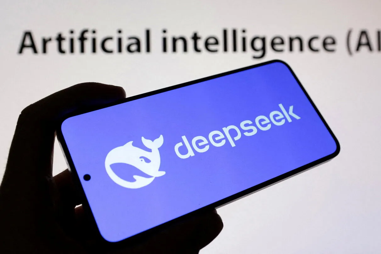 彭博：美中AI模型差距縮至3％　DeepSeek追趕威脅美國領先 cover