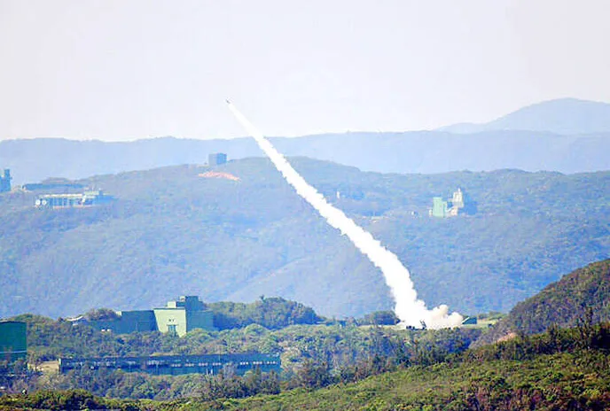 陸軍建陸射劍二專用測試場 邁向防空後勤自主 cover