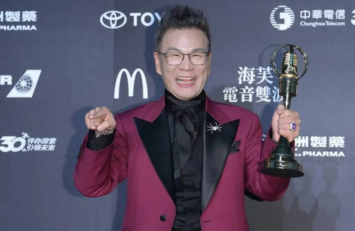 沈玉琳與Melody奪主持人獎 10萬獎金分送好友 cover