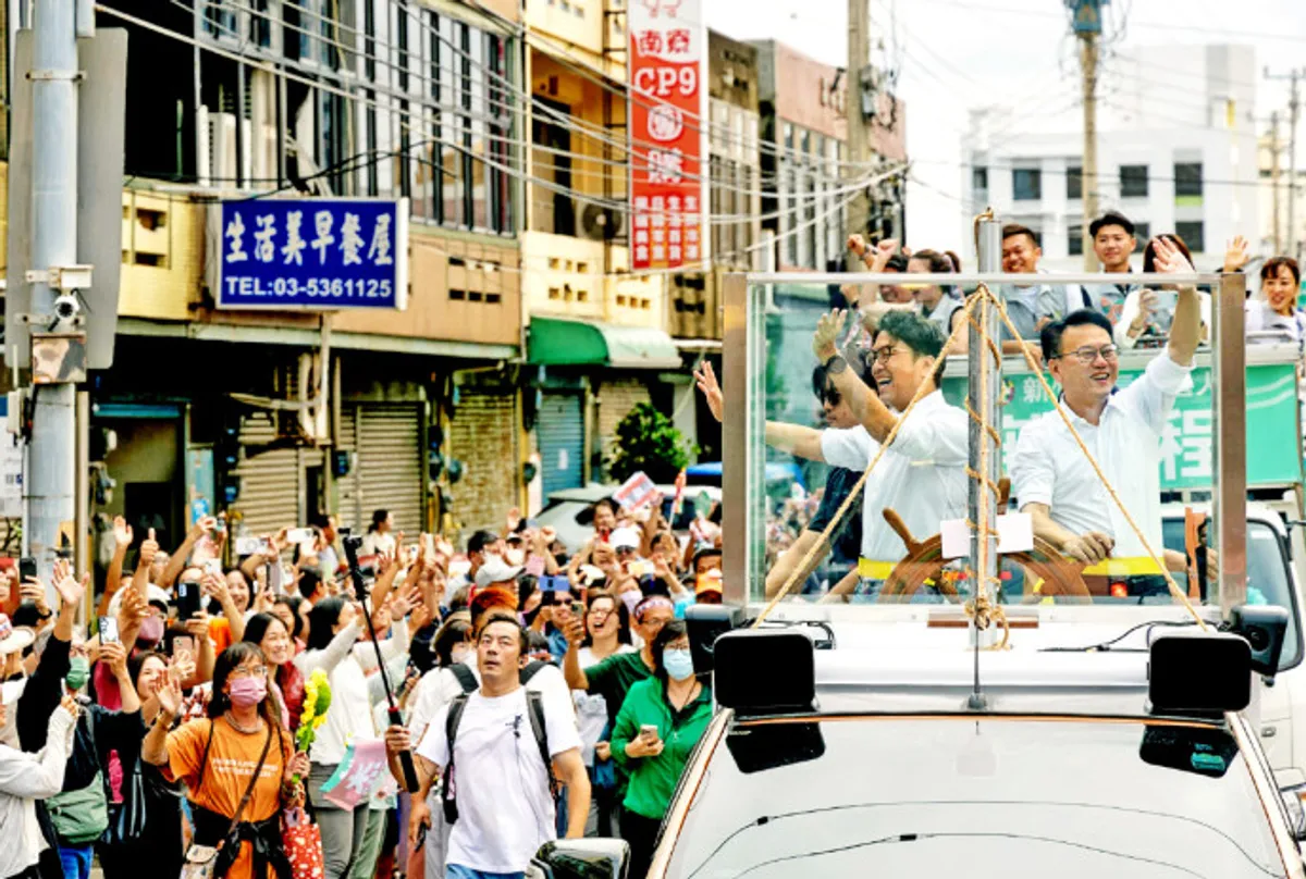 洋流號首度跨縣市合體 南寮湧入人潮 cover