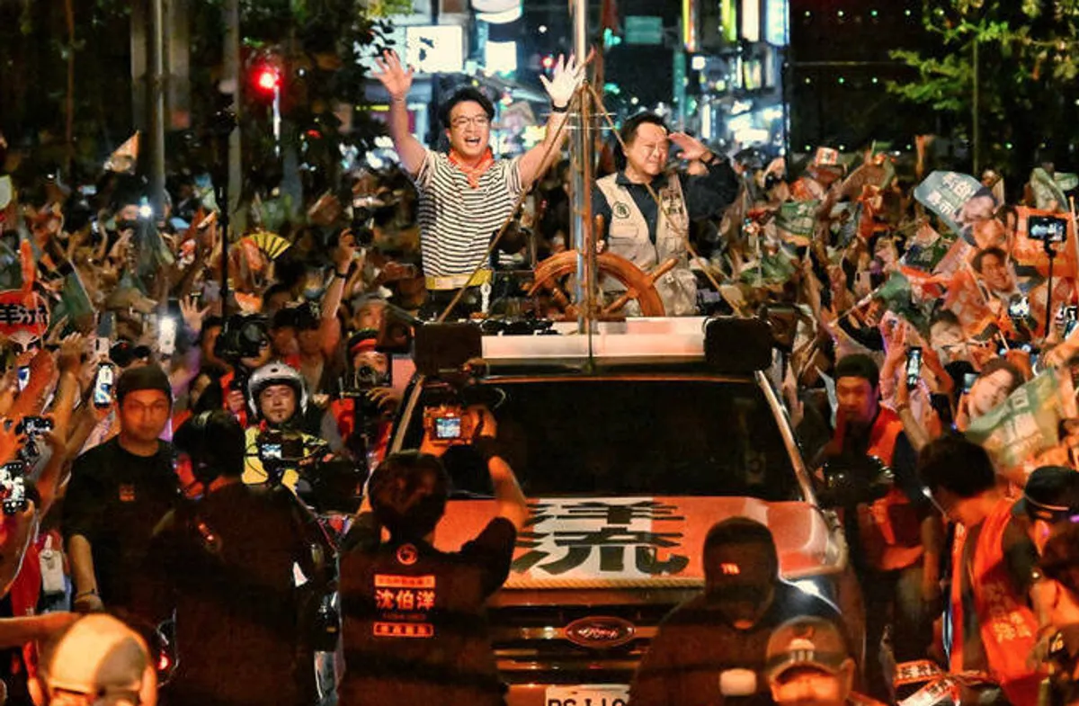 北市長選戰民調收窄 蔣萬安領先沈伯洋剩8個百分點 cover