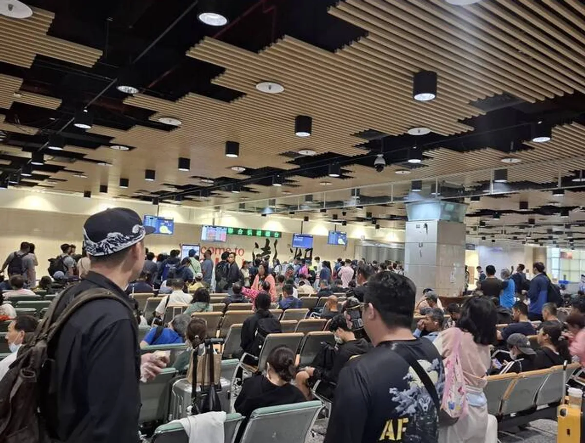 薔琵強颱逼近 17 縣市達停班課標準澎湖海空全斷 cover