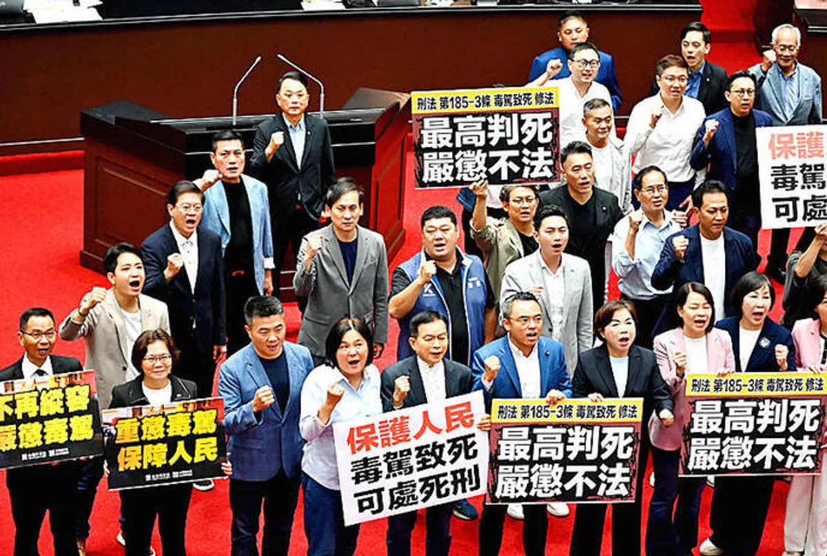 毒駕修法三讀通過 最高刑期拉高至五年 cover